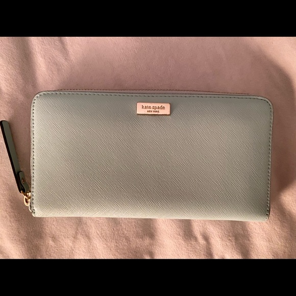 kate spade Handbags - Kate Spade Large Continental Wallet